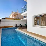 Pool Lagos